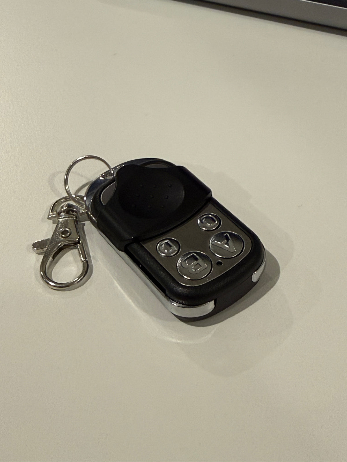 Universal garage and gate remote control 433MHz cloning duplicator key fob - front buttons
